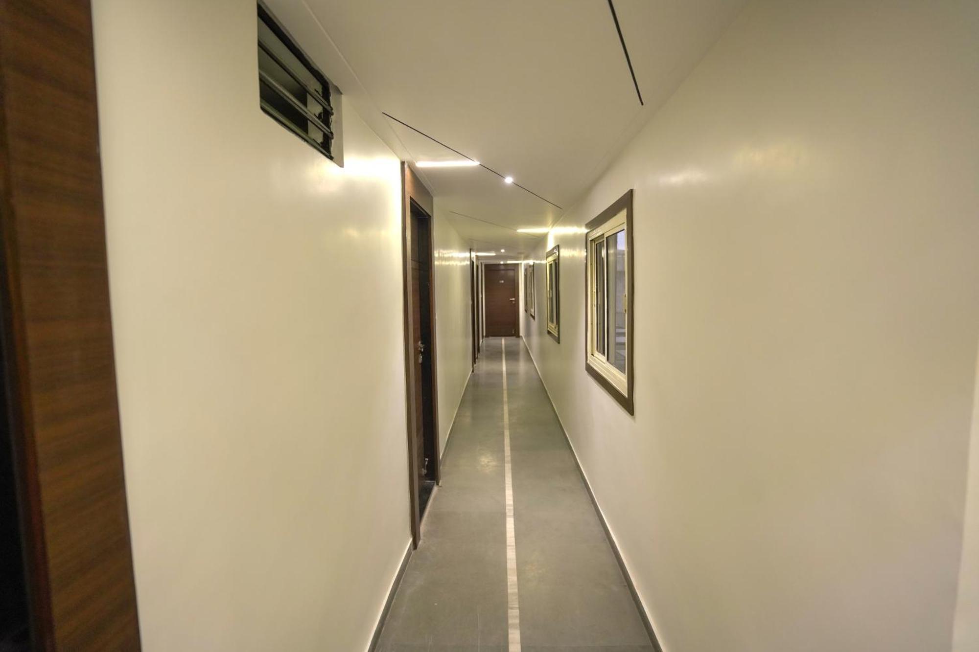 Hotel Shertown アーメダバード エクステリア 写真