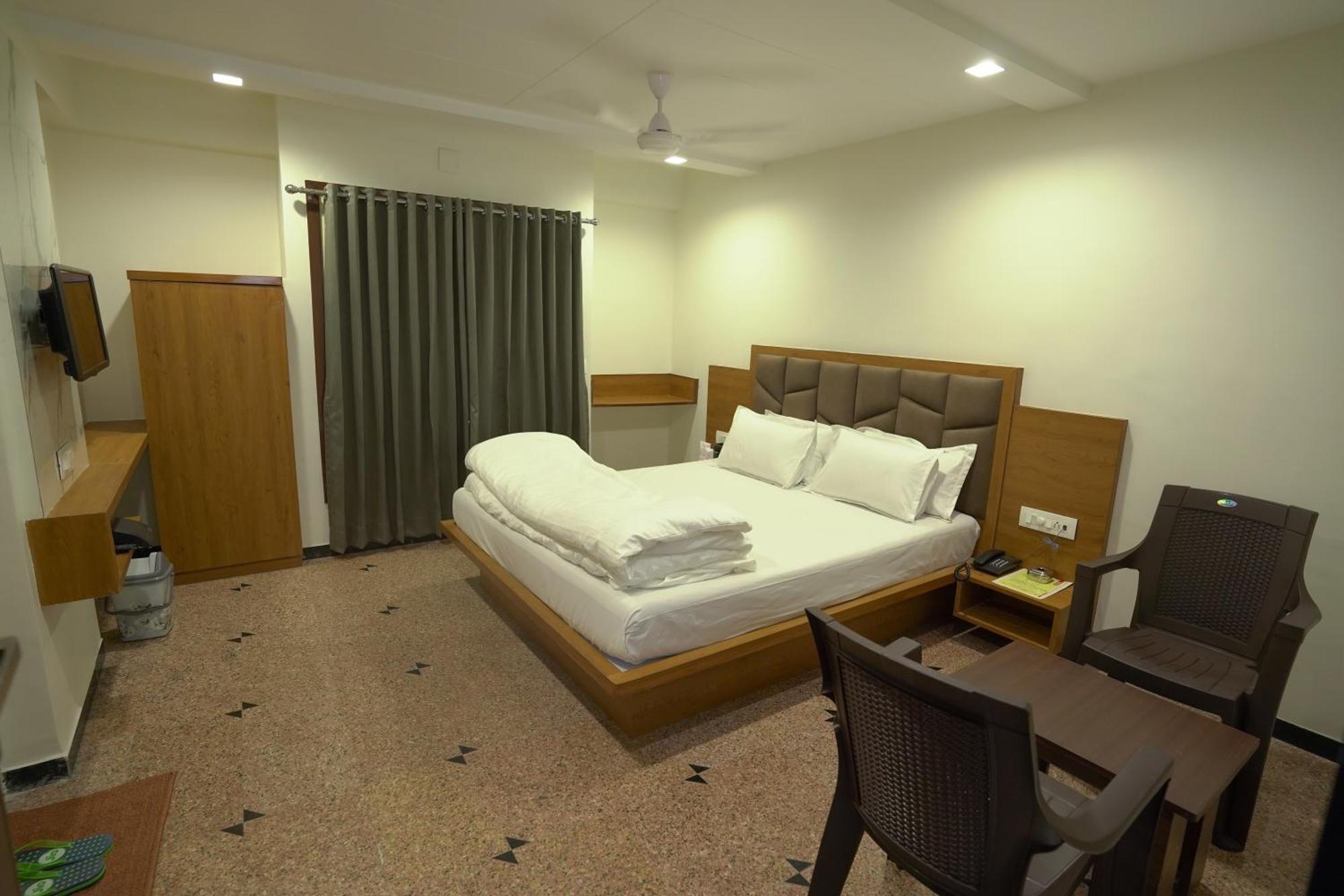 Hotel Shertown アーメダバード エクステリア 写真